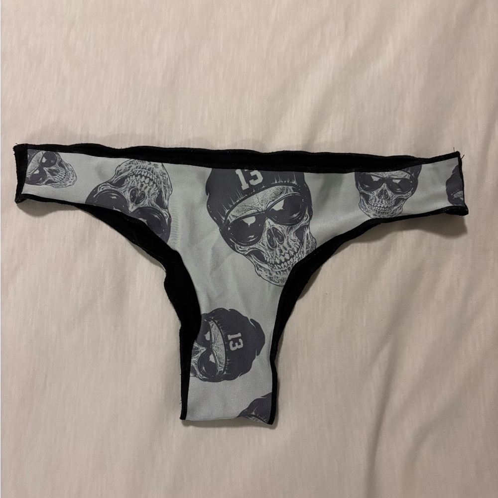 Skull Print Thong